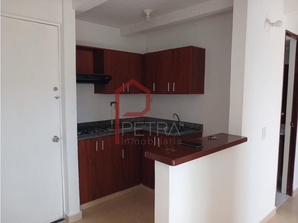 SE ARRIENDA ACOGEDOR APARTAMENTO EN ROBLEDO PAJARITO