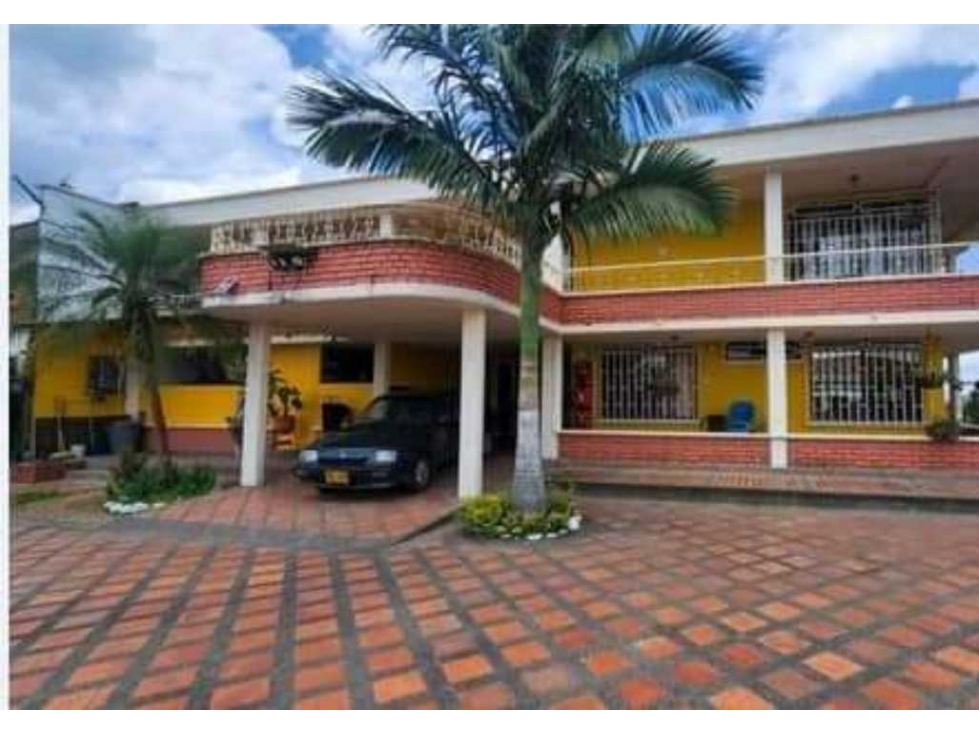 SE ARRIENDA CASA FINCA COMERCIAL VIA ARMENIA- PEREIRA