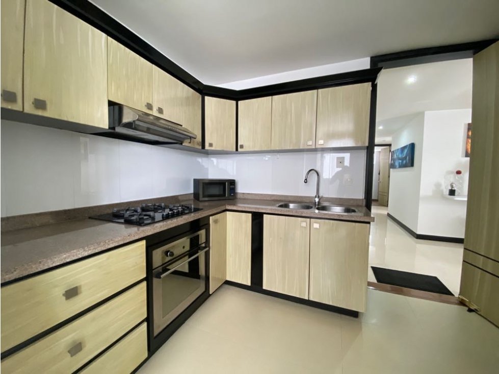 SE VENDE APARTAMENTO EN PINARES