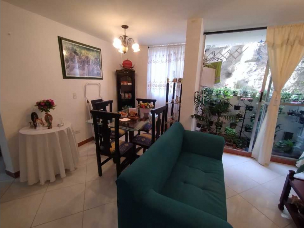 SE VENDE APARTAMENTO EN ROBLEDO LA POLA