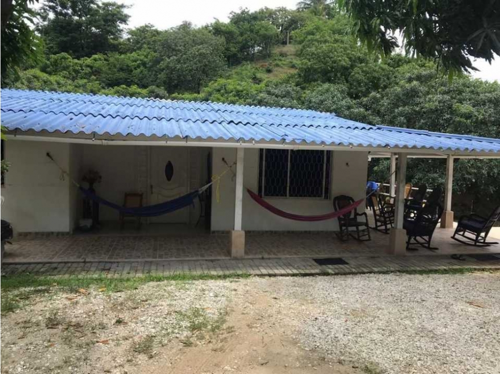 SE VENDE CASA CAMPESTRE EN SANTA MARTA SECTOR BONDA