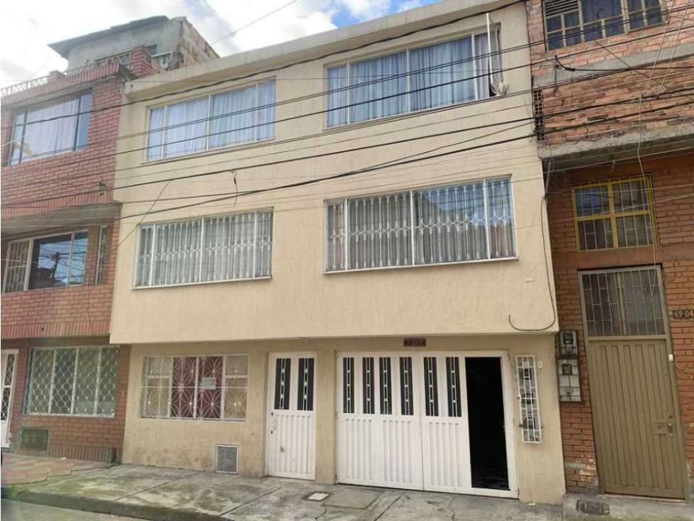 Se vende casa en la igualdad