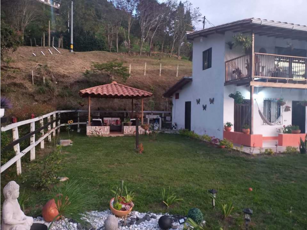 SE VENDE HERMOSA FINCA GIRARDOTA