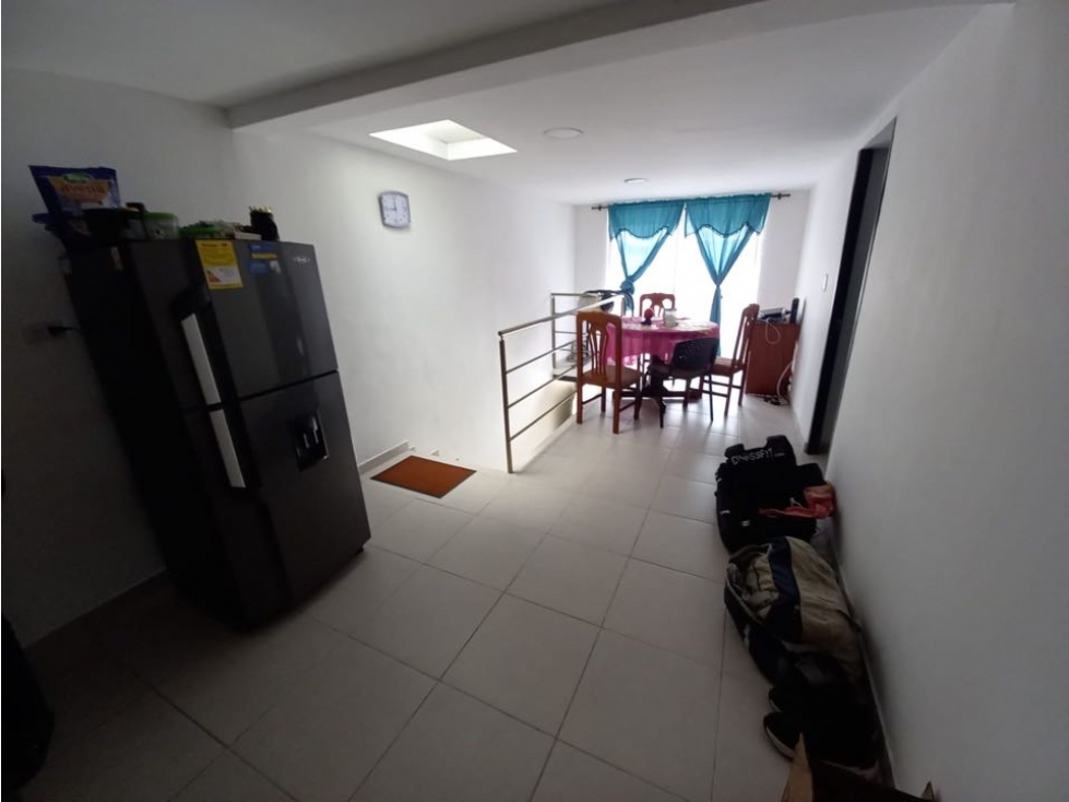 SE VENDE PRECIOSA CASA CON RENTAS EN LA ENEA CERCA A MERCALDAS.