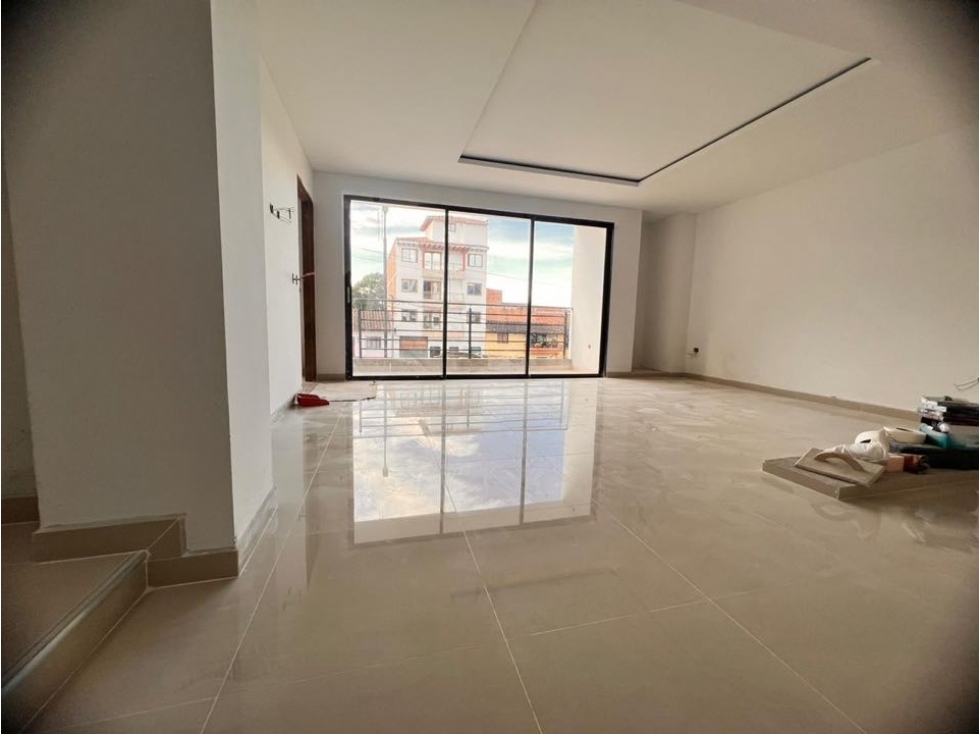 SE VENDEN TRES (3) HERMOSOS APARTAMENTOS CON EXCELENTE UBICACIÓN?