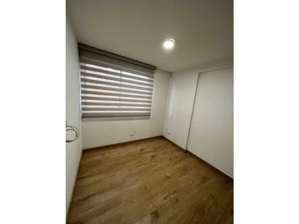 APARTAMENTO EN  VENTA LOMA SAN JOSE, SABANETA PISO 9