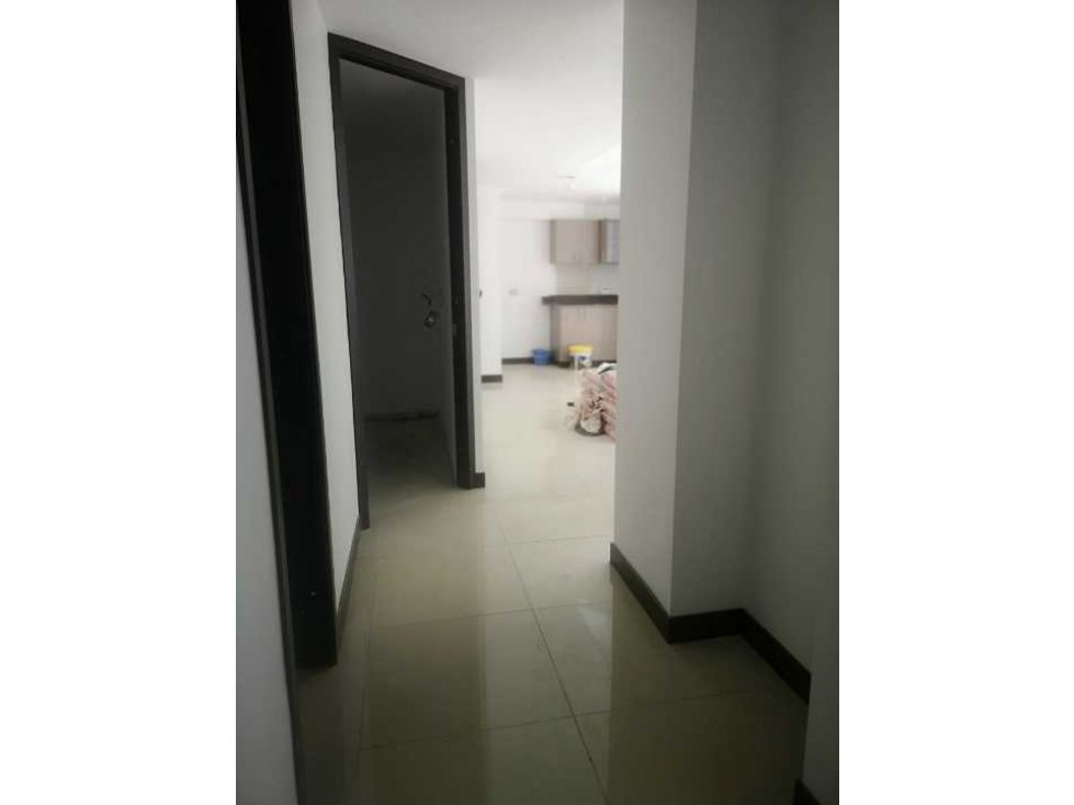 VENDO APARAMENTO EN UNIDAD CERRADA EN DOSQUEBRADAS