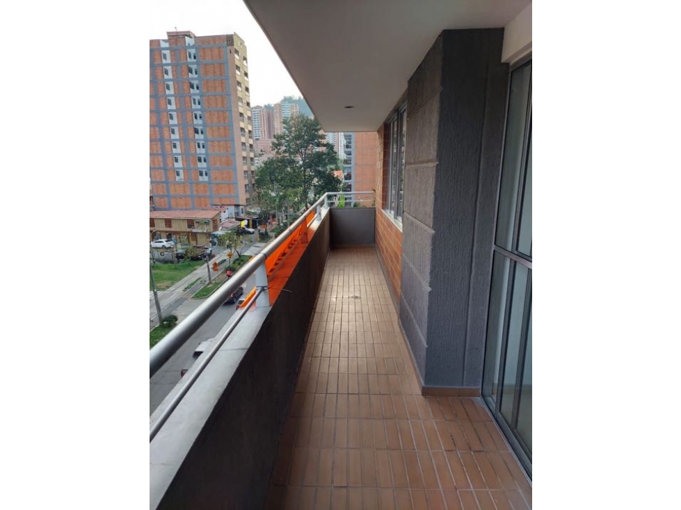 VENDO APARTAMENTO EN SABANETA CALLE LARGA