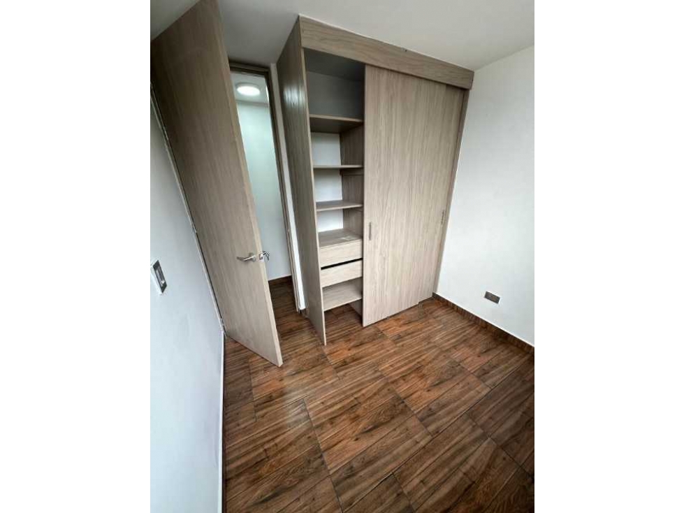 VENDO APARTAMENTO EN SABANETA LOMA MARIA AUXILIADORA