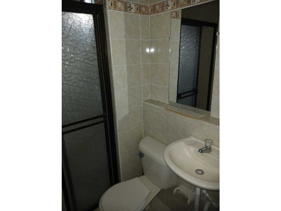 Vendo ó arriendo, en Olaya, lindo apartamento piso 3, 2 hab, más estud