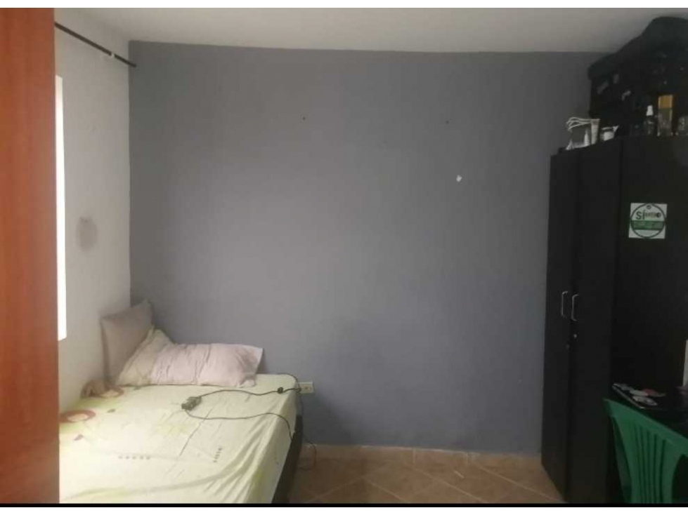 VENDO CASA 1PISO EN FLORENCIA PARTE BAJA CON GARAJE