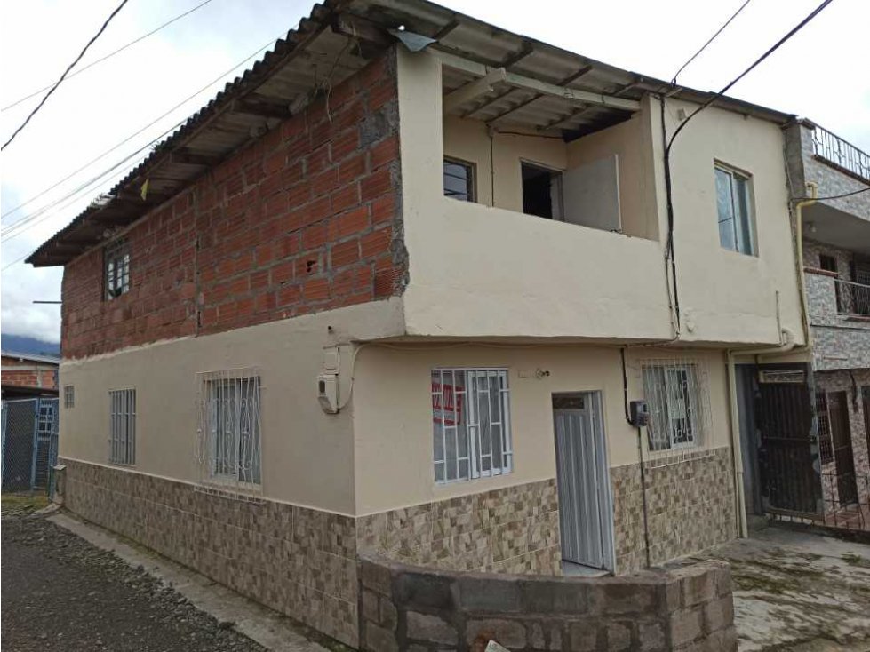 Vendo casa de 2 piso en Versalles Antioquia
