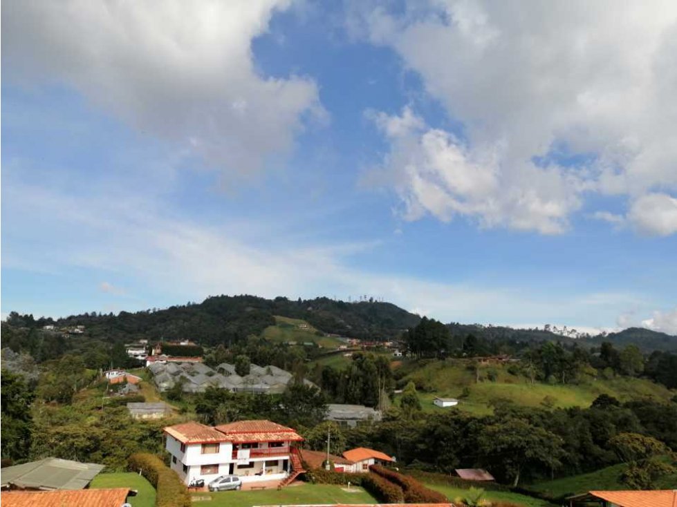 VENDO CASA DE CAMPO EN SANTA ELENA