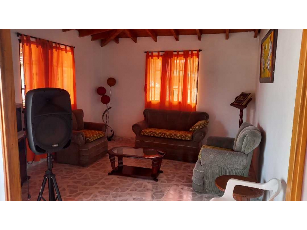 Vendo  o cambio casa en bersalle