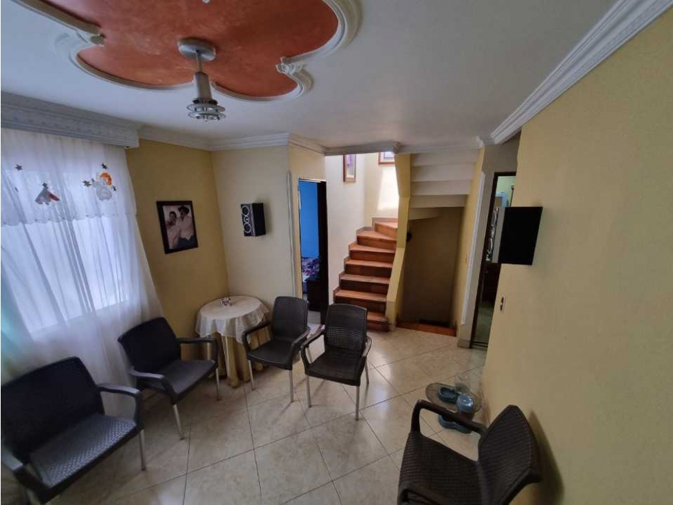 VENDO CASA EN ESTRELLA SURAMERICA