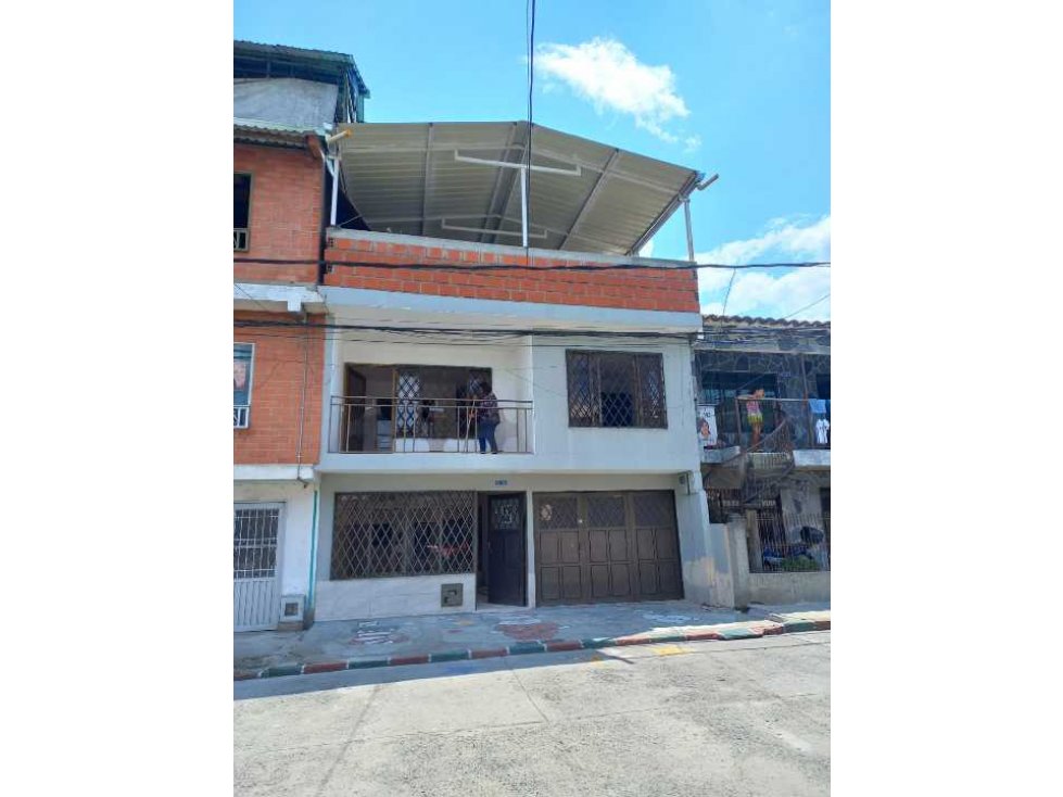 Vendo casa en yumbo barrio Guacanda