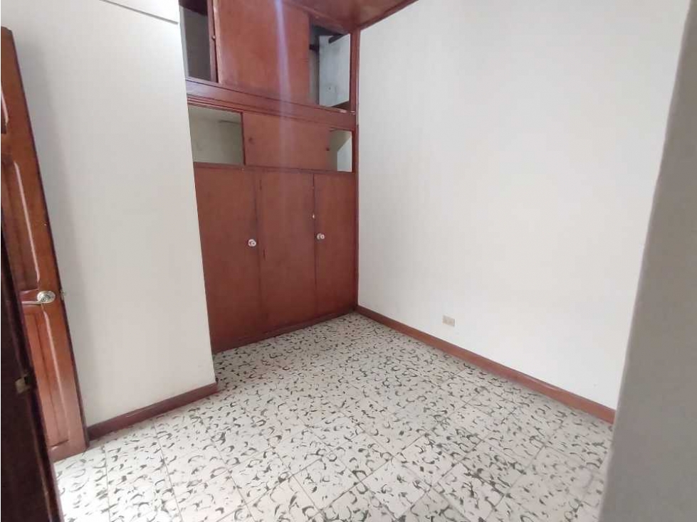 VENDO CASA-LOTE   EN MEDELLIN, SECTOR LA AMERICA