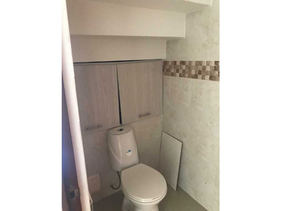 VENDO HERMOSA CASA EN AV  SUR CONJUNTO CERRADO