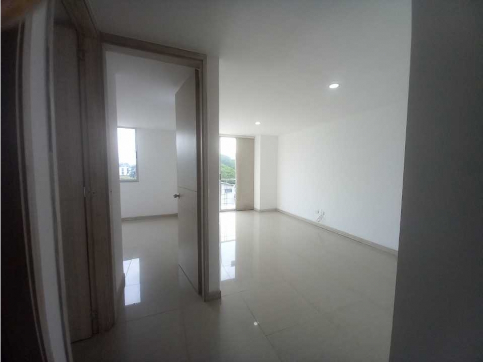 Vendo Hermoso Apartamento en El Gran Limonar