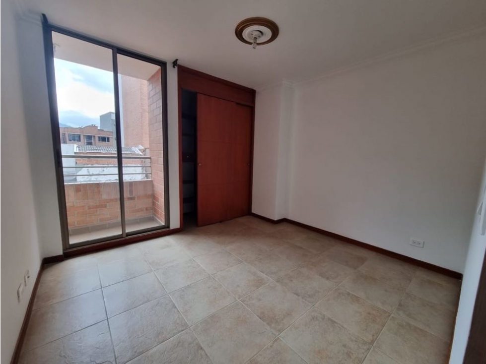 VENTA APARTAMENTO LAURELES