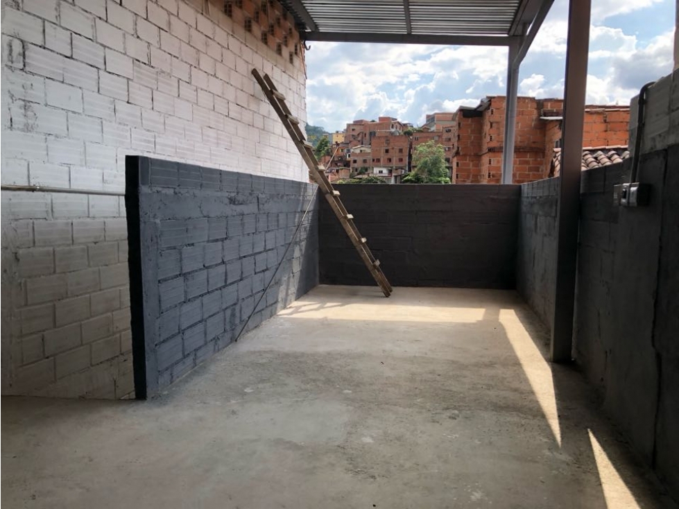 VENTA BODEGA EN ENVIGADO