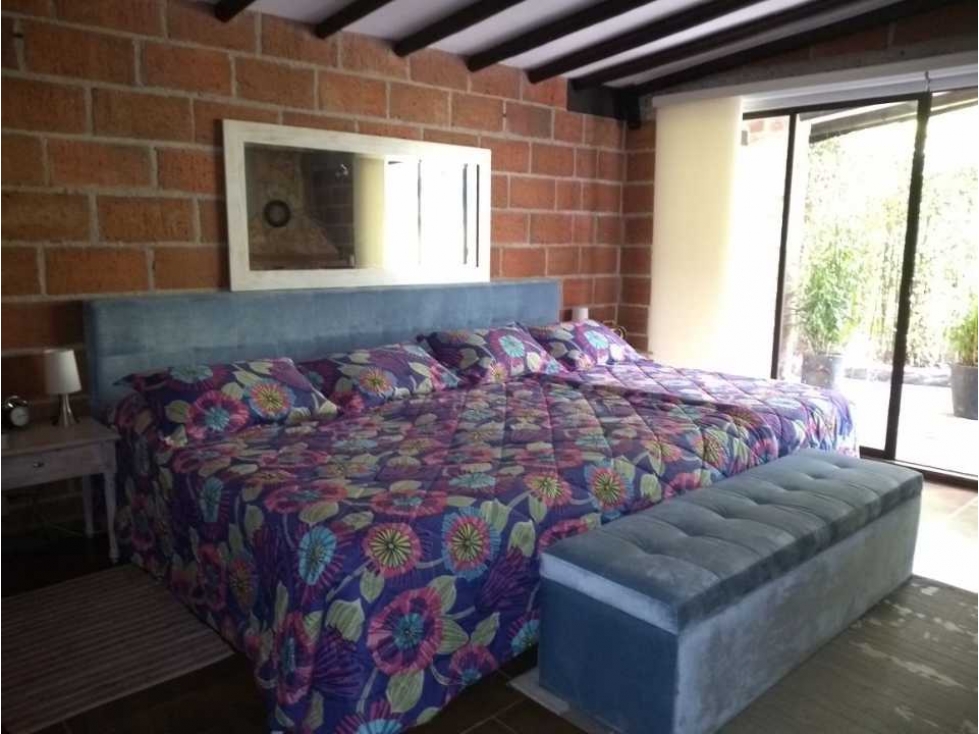 VENTA CASA CAMPESTRE EN SABANETA