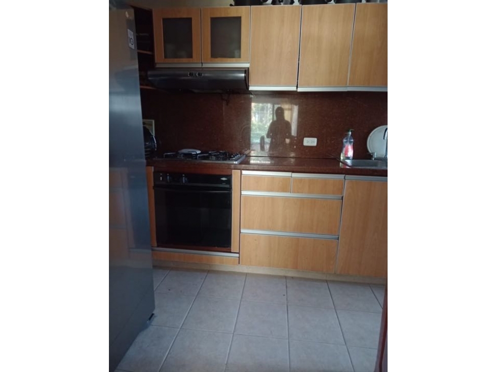 Venta de apartamento sector poblado vizcaya