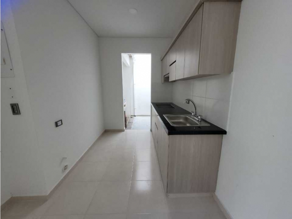 Venta de casa de dos pisos en urbanización Vallejo, monteria Venta de