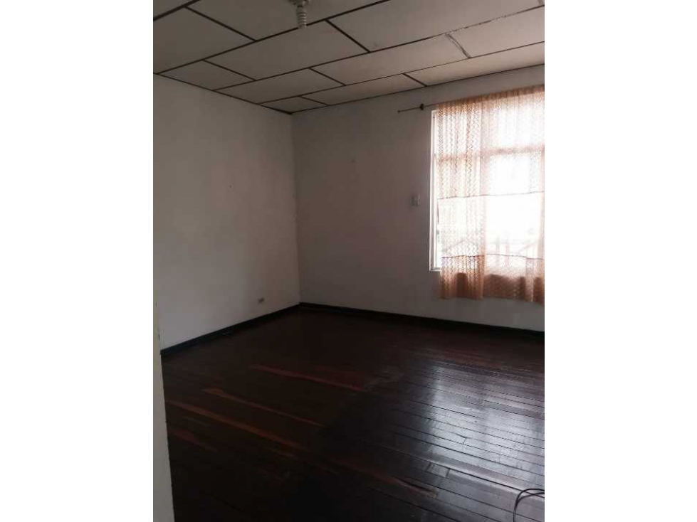 Venta de casa  Grande en Neira Caldas.