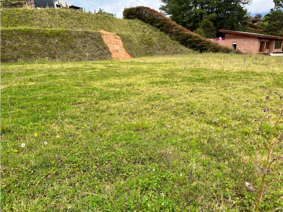 Venta de Lote en el Retiro Pantanillo