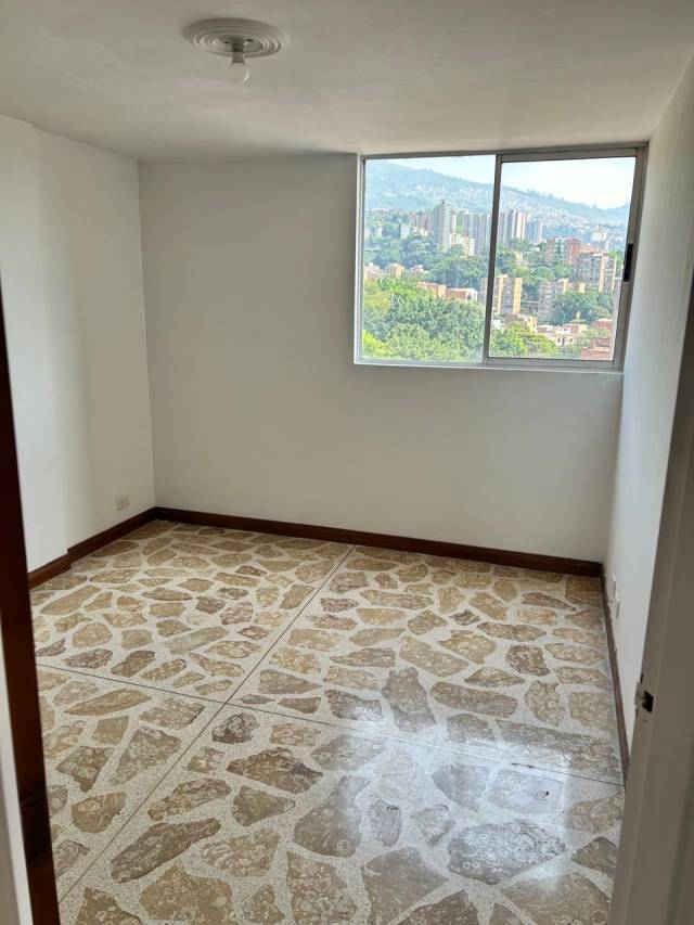 Apartamento Medellin barrio Calazans cerca estación Metro