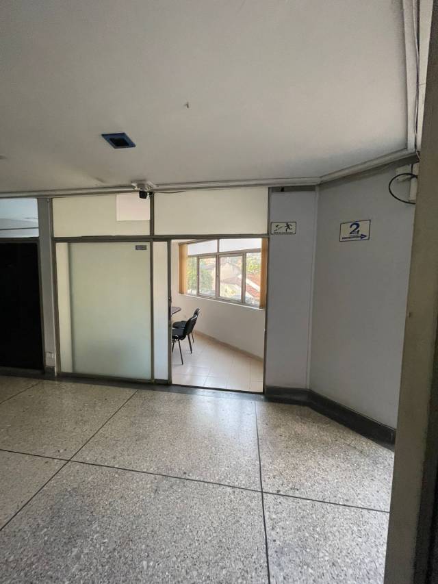 Oficina en Cali en el Edificio Shopping Las Fuentes